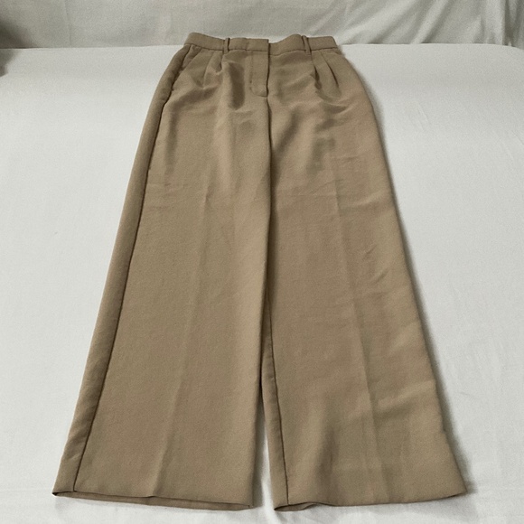ARITZIA Wilfred Effortless Wide Leg Pants Size 8 Tan - Picture 1 of 10